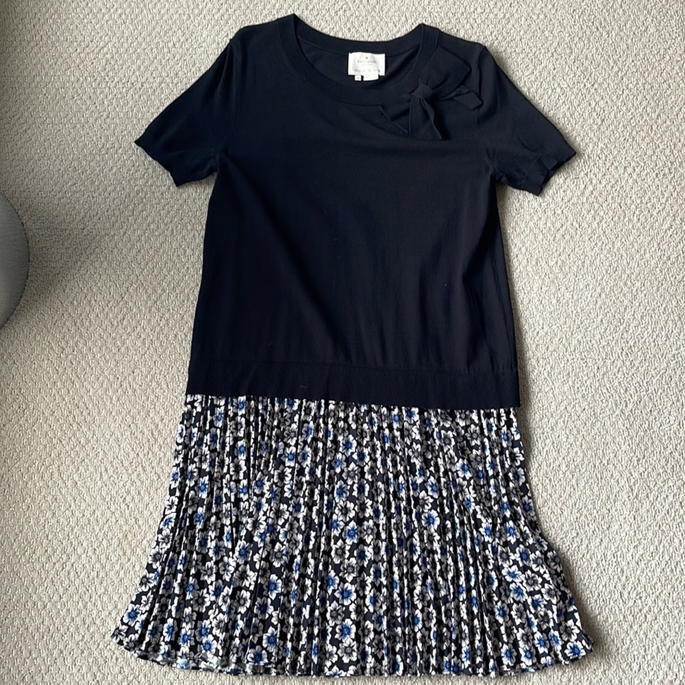 Kate Spade Sweater Dress w/bow detail Size M